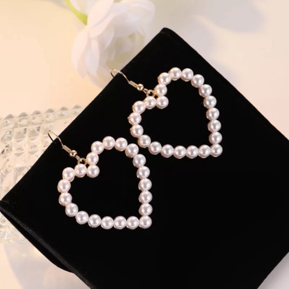 925 Sterling Silver Pearl Heart Drop Earrings - Picture 6 of 10